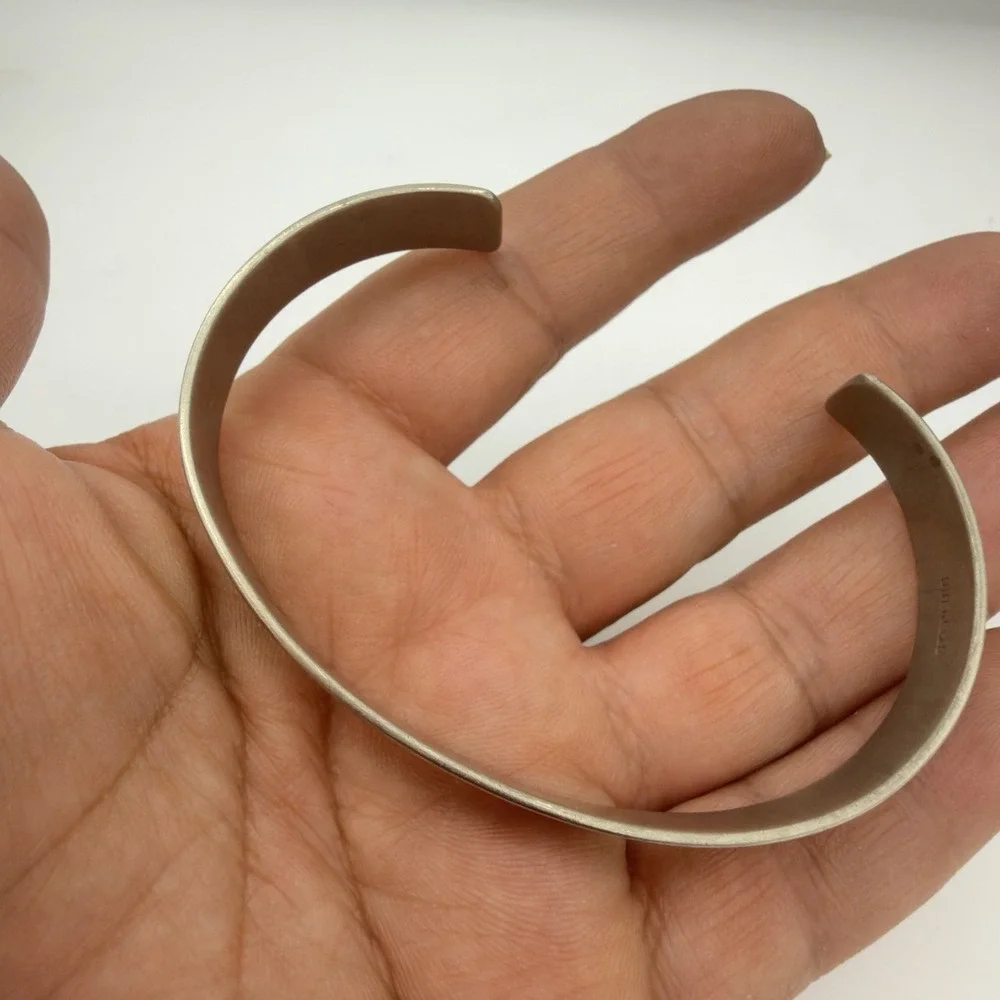 Vintage Native American Navajo HAND STAMPED silver Bracelet 7.25 in